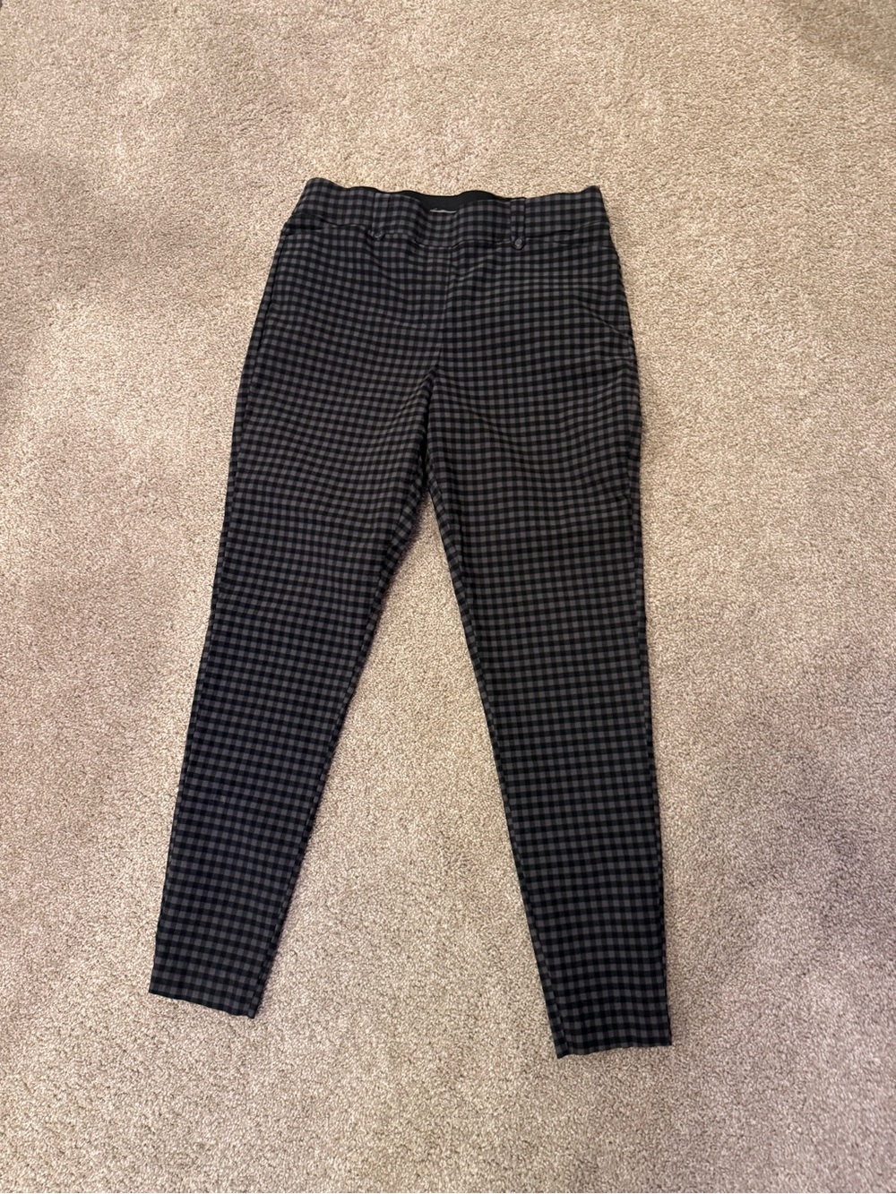 Maurice’s size large  Black & Gray Gingham Pants.